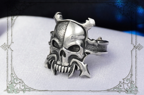 Атрибутика Warhammer 40,000: мужской перстень отступников Хаоса