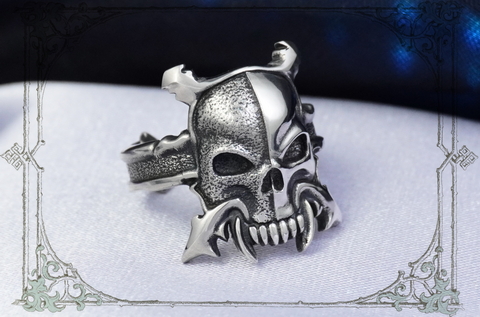 Ювелирное литье кольца Sons of Malice в стиле фан-арт по игре Вархаммер 40к.