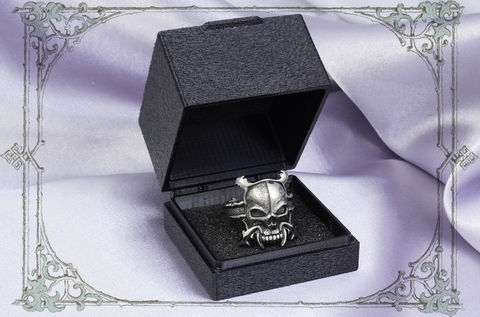 Эксклюзивный подарок для парня — перстень Сыны Злобы в подарочном футляре