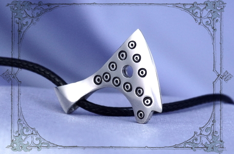 Топор Перуна – славянский оберег для мужчины: Изображение кулона "Топор Перуна" – мощный славянский оберег, созданный специально для мужчин, ищущих защиту и силу.