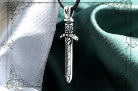 кулон меч серебро с кельтским узором оружие Одина