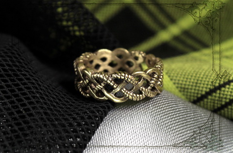 Женское кольцо ювелирное с кельтским орнаментом - обручальное кольцо Гленн