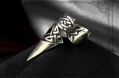 Ювелирное кольцо коготь с кельтским узором купить в России