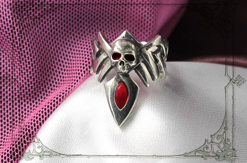 Кольцо женское с черепом в готическом стиле с символом богини ночи Нокс