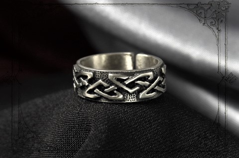 Купить кольцо мужское тонкое с кельтским узором торка