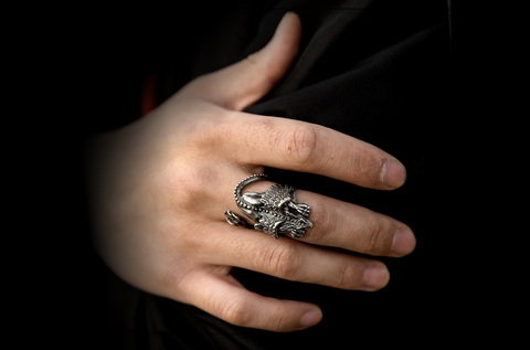 Мужской перстень Грифон в стиле фэнтези