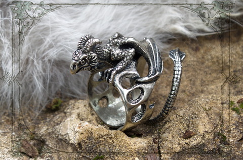 кольцо виверна ювелирный перстень с драконом