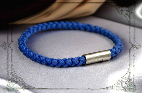 синий браслет с магнитным замком для шарма
