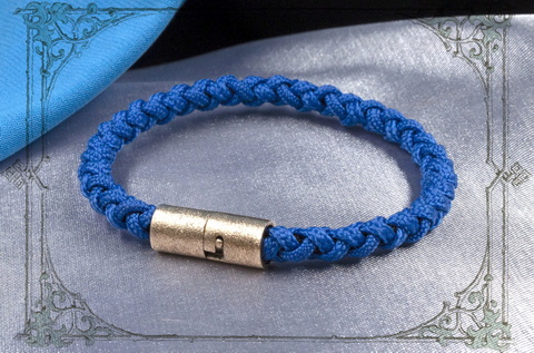 синий браслет с магнитным замком для шарма