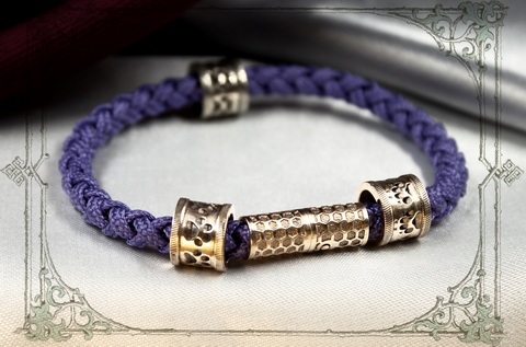 фиолетовый браслет для шармов изготовление на заказ