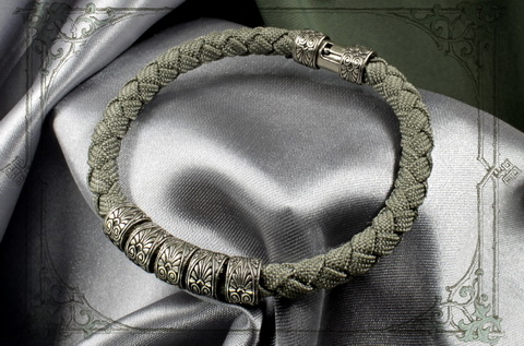браслеты плетение из шнуровс серебром