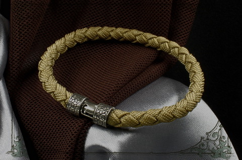 браслет женский песочного цвета хаки с золотым замком