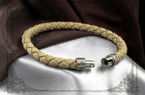 модные браслета из шнура с серебром