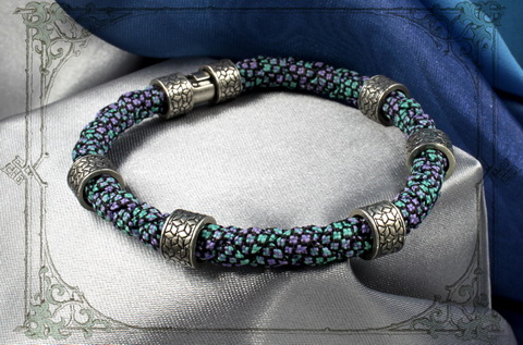 плетеный браслет женский с серебром