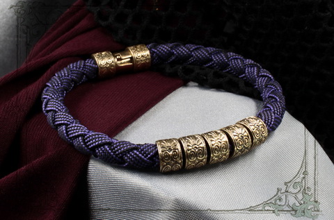 модные браслеты из шнура с золотом