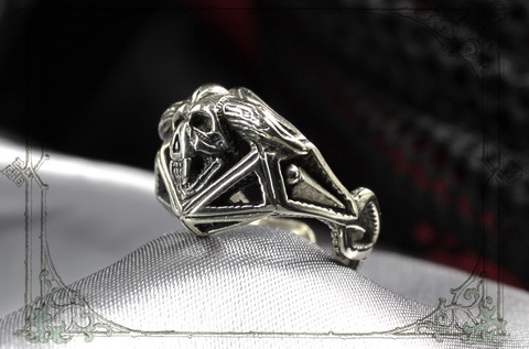 кольцо череп черный готический перстень "Азазель"