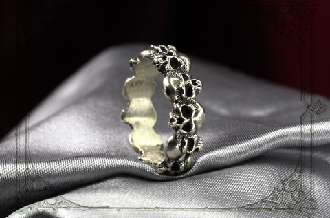 кольцо с черепом мужское серебро "Ундека"
