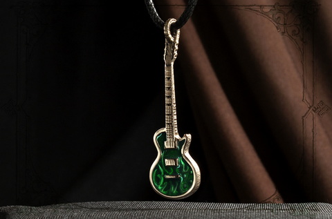 подвеска зеленая гитара ювелирный кулон