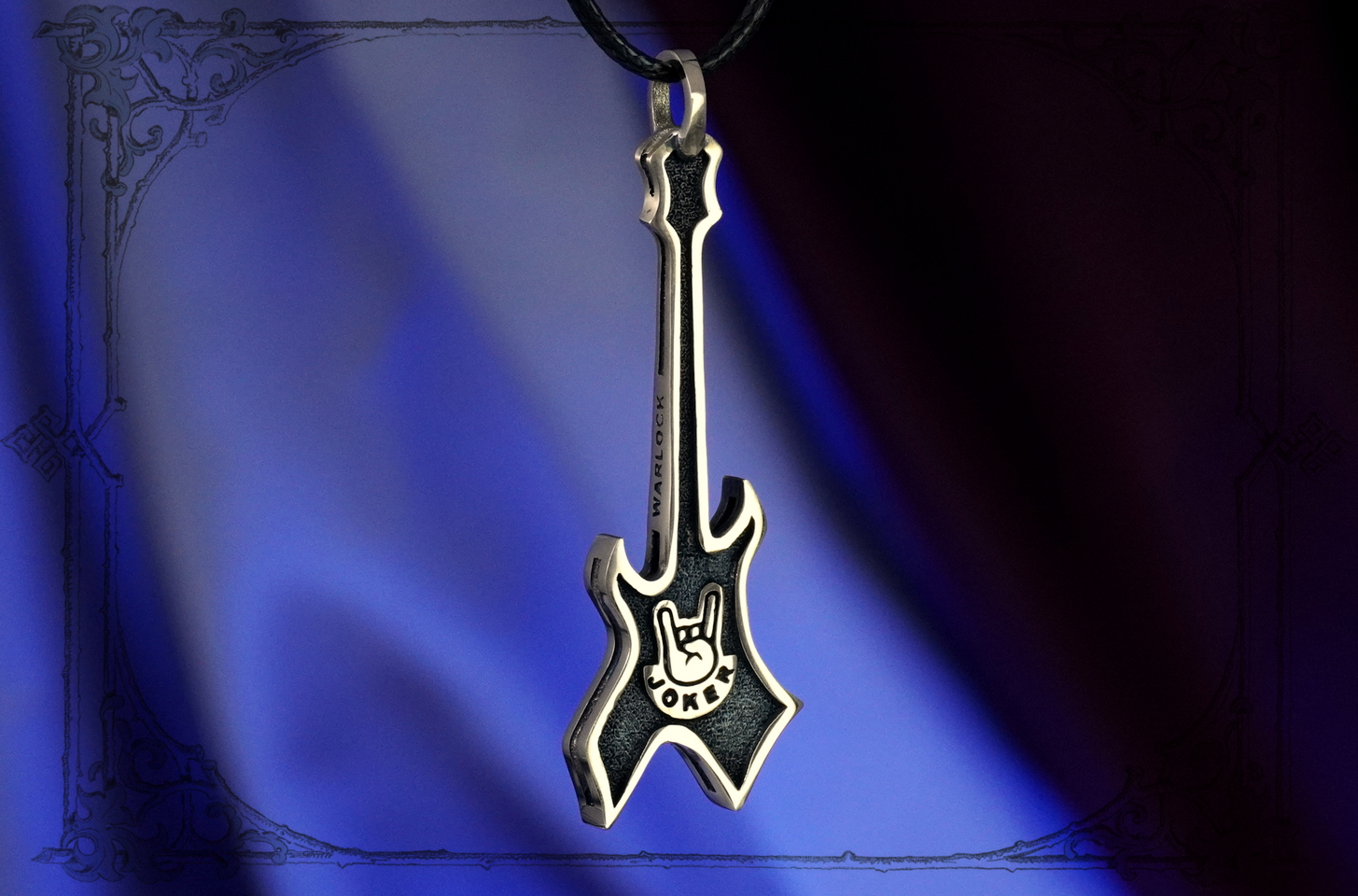 Рок‑кулон «Гитара Warlock» — стильная подвеска