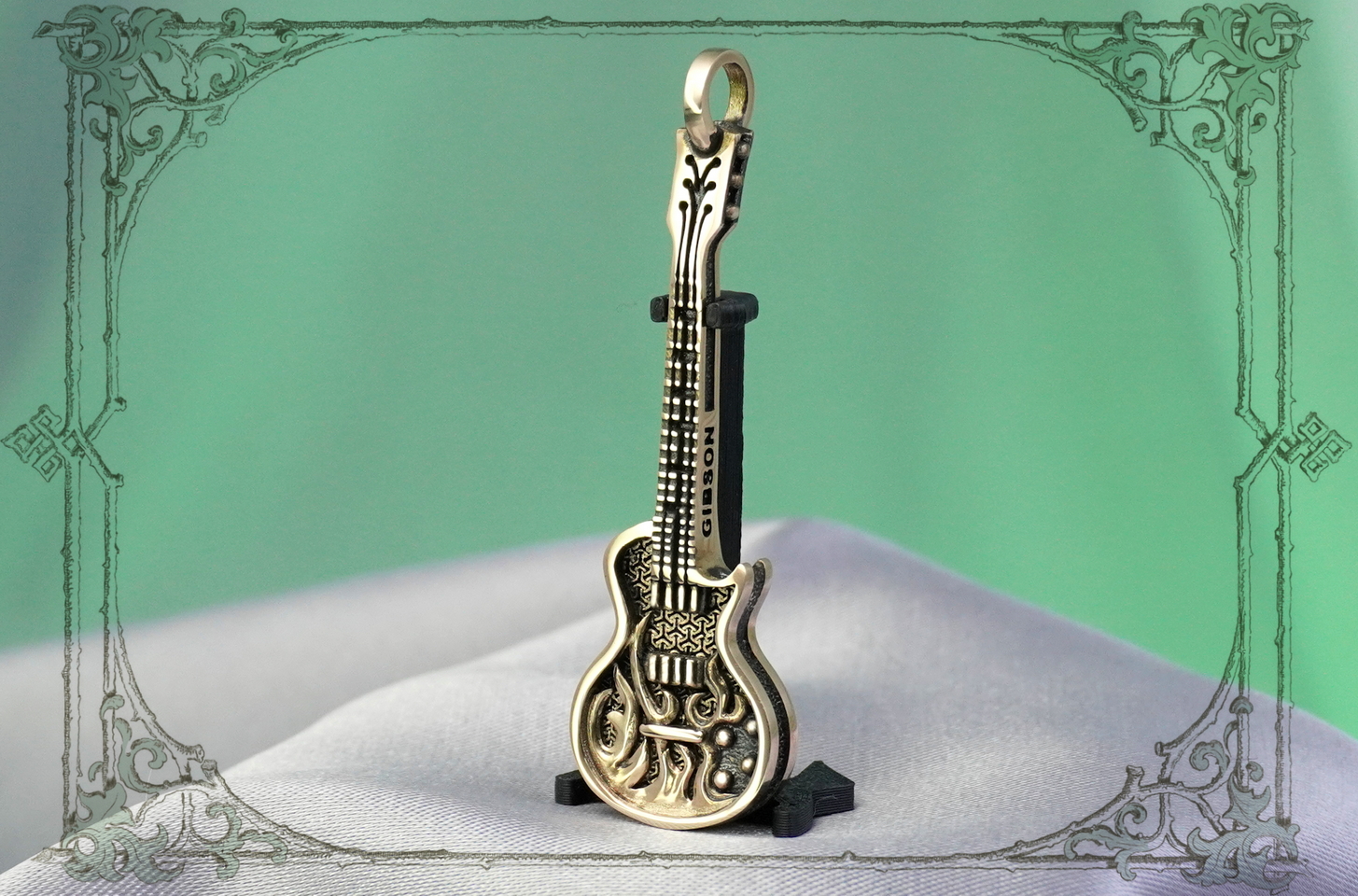 Кулон электрогитара – модный аксессуар для поклонников рок-культуры.