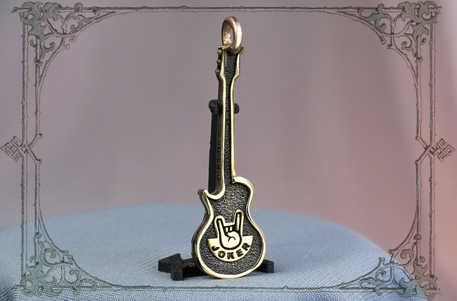 подарок фанату рока кулон гитара «хэви-метал».