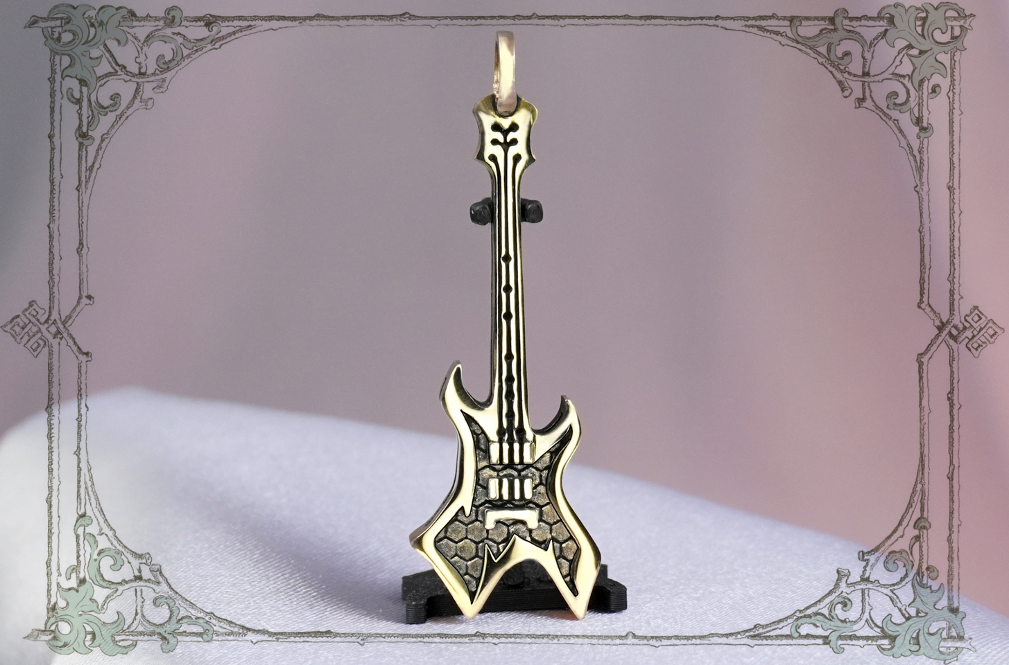 Кулон «Гитара Warlock» — рок‑атрибутика из металла