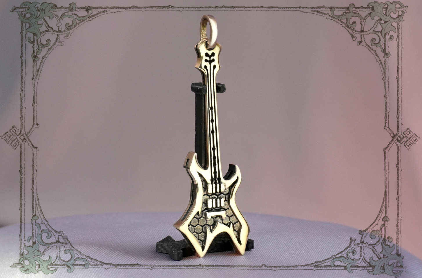 Подвеска в виде гитары Warlock — металл, рок, стиль