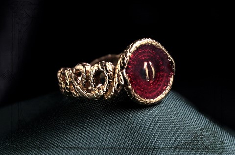 Ювелирная бижутерия женское кольцо змея с рубиновой эмалью талисман мудрости и женского здоровья