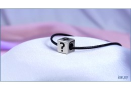 Геометрические украшения на заказ в Joker-Studio: подвеска из металла «Кубик»